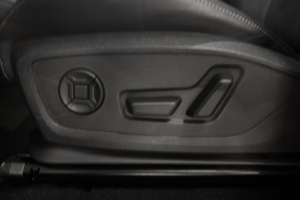 Audi Q6 e-tron Ultra quattro 5d