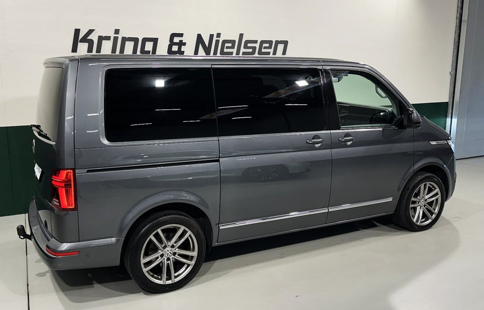 VW Multivan 2,0 TDi 199 Highline DSG kort