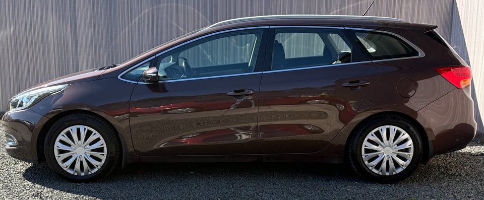 Kia Ceed 1,6 GDi Premium SW DCT 5d