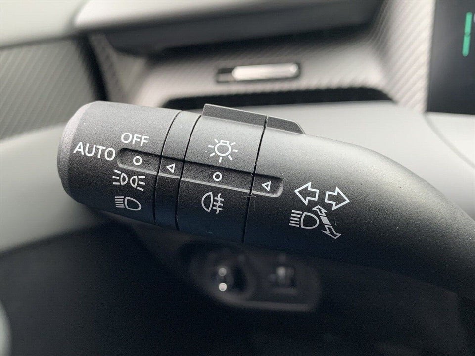 MG MGS5 64 Luxury 5d