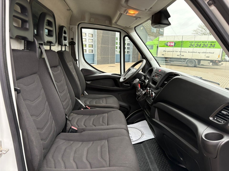 Iveco Daily 2,3 35C13 12m³ Van AG8