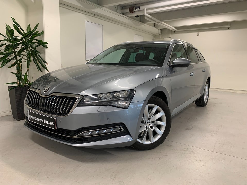 Skoda Superb 2,0 TSi 272 Style Combi DSG 4x4 5d
