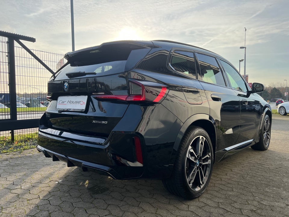 BMW iX1 xDrive30 M-Sport Premium 5d