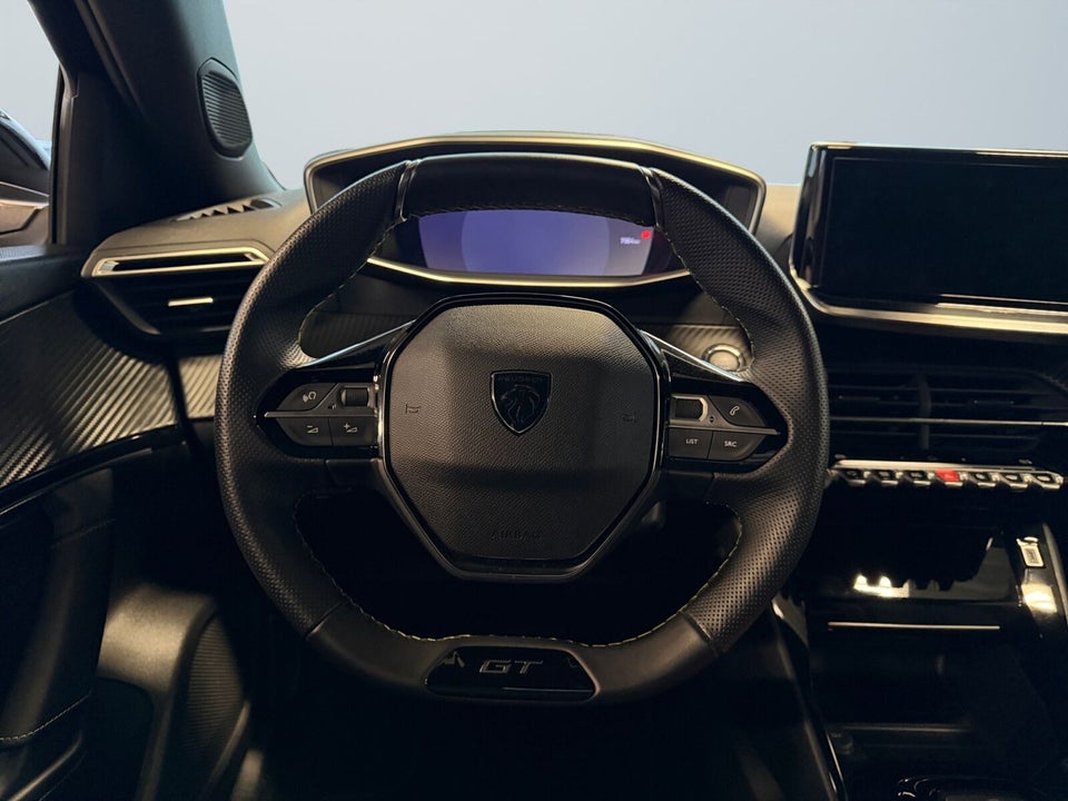 Peugeot e-2008 54 GT 5d