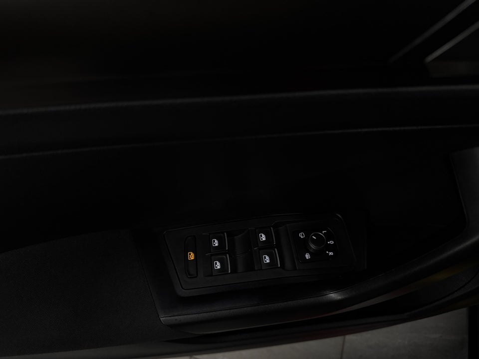 VW T-Roc 1,0 TSi 115 Style 5d