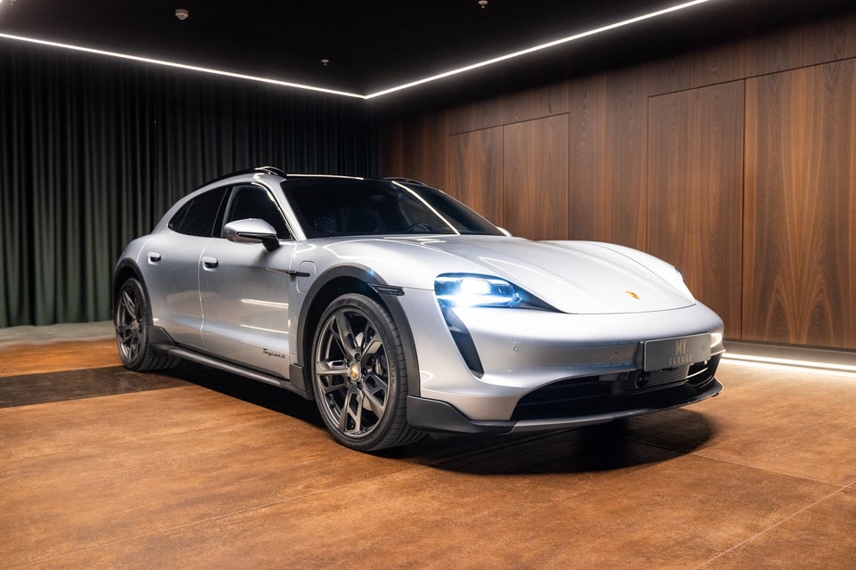 Porsche Taycan 4 Performance+ Cross Turismo 5d