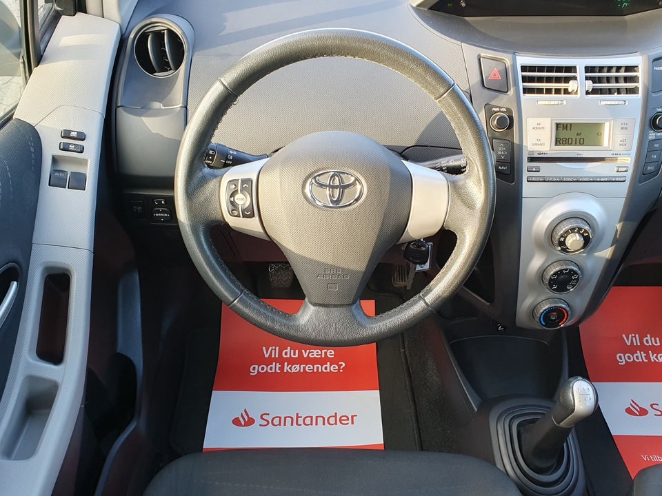 Toyota Yaris 1,3 Luna 5d