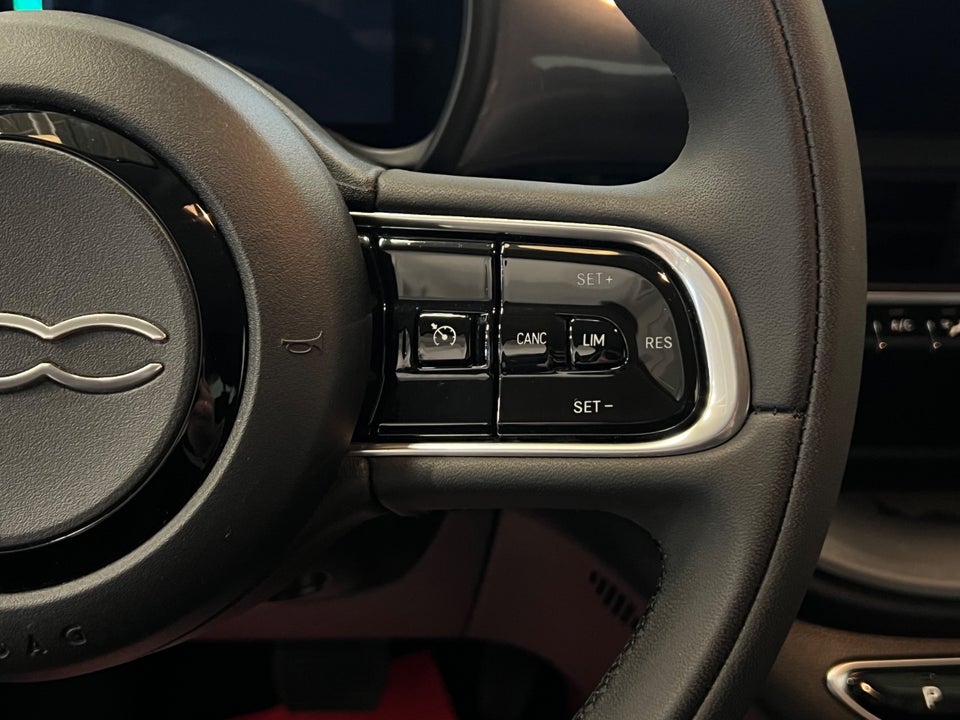 Fiat 500e 42 Icon 3d