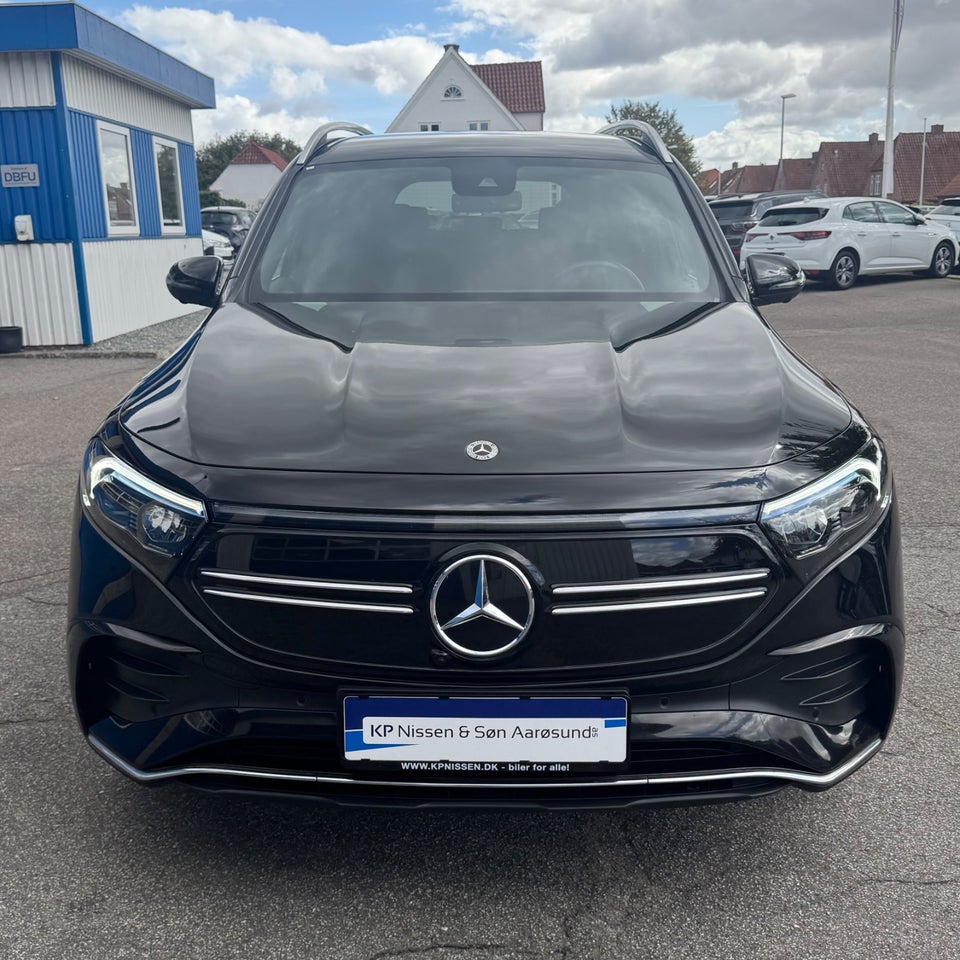 Mercedes EQB250 AMG Line 5d