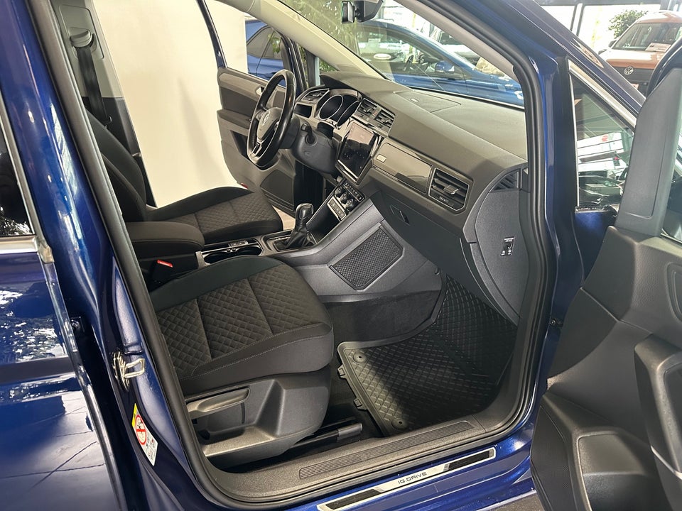 VW Touran 2,0 TDi 150 IQ.Drive DSG Van 5d
