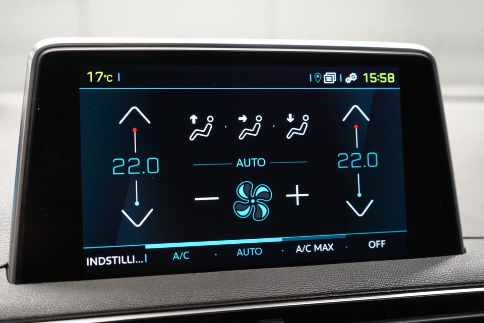 Peugeot 3008 1,6 Hybrid4 Allure Pack Limited EAT8 5d