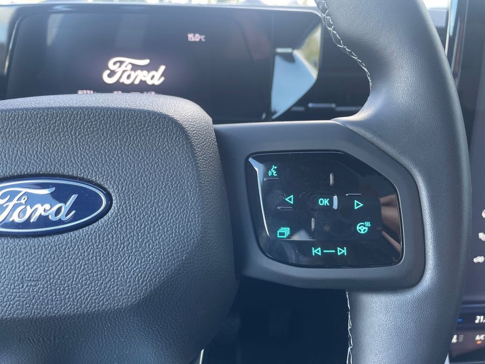 Ford Explorer 77 Premium Extended Range 5d