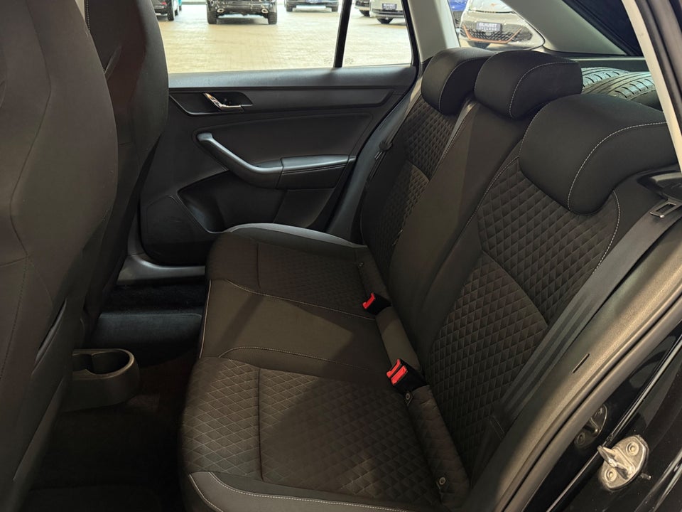 Skoda Rapid 1,4 TSi 125 Ambition Spaceback DSG 5d