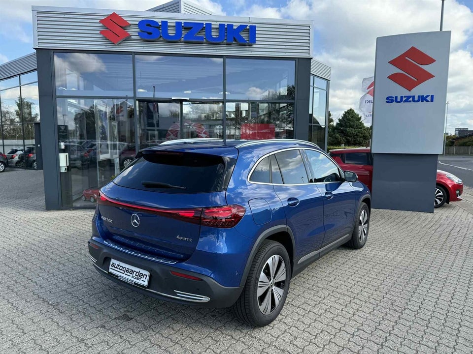 Mercedes EQA300 Progressive 4Matic 5d