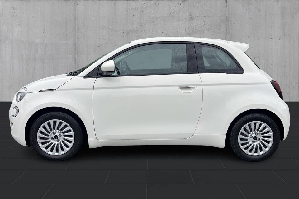 Fiat 500e 42 Icon 3d