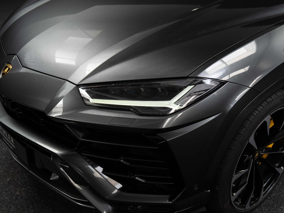 Lamborghini Urus 4,0  5d