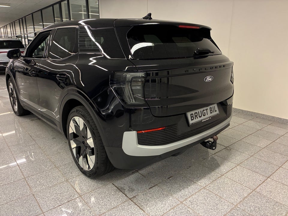 Ford Explorer 82 Premium Extended Range 5d