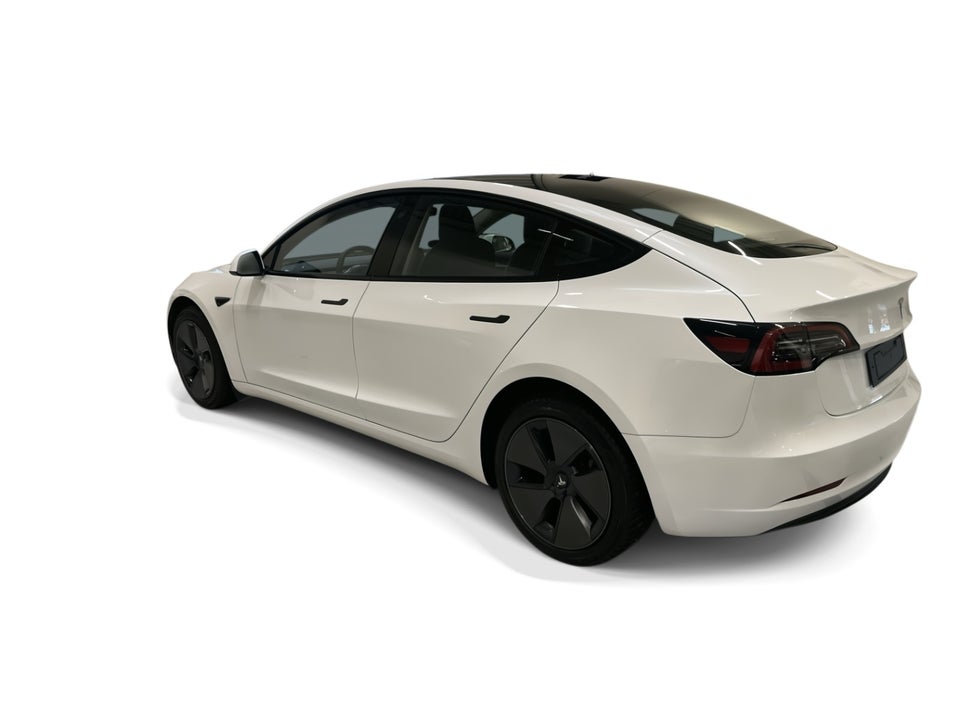 Tesla Model 3 Long Range RWD 4d