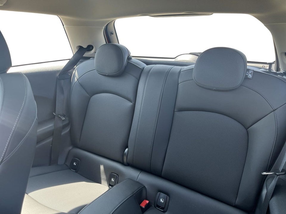 MINI Cooper SE Classic Trim 3d