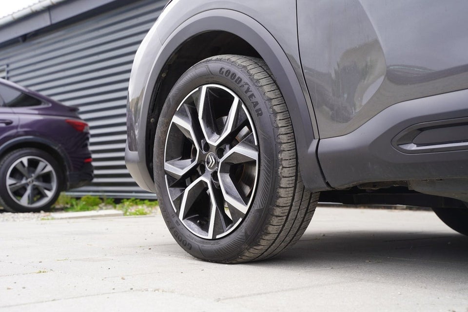 Citroën C4 1,5 BlueHDi 130 Feel EAT8 5d