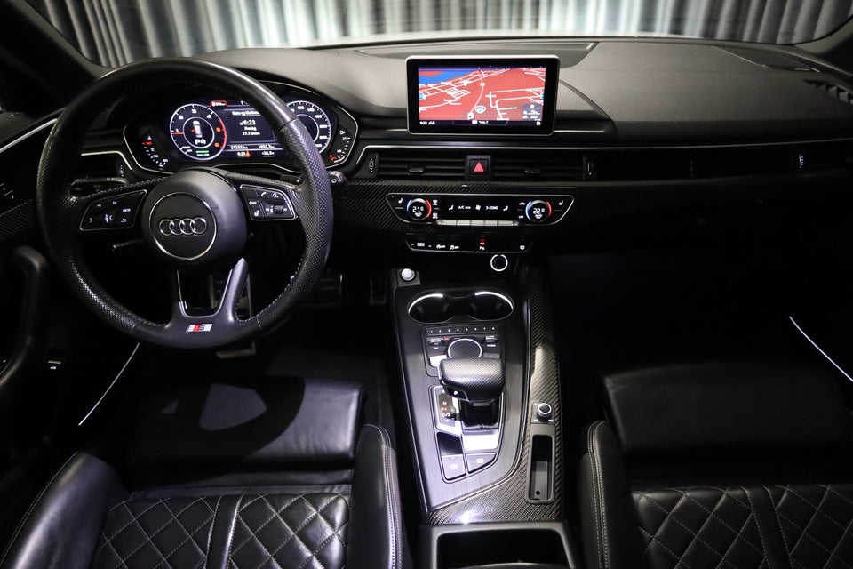 Audi A4 40 TDi S-line Sport Avant S-tr. 5d