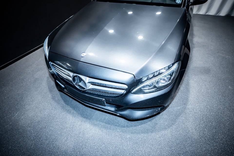 Mercedes C220 d 2,2 Avantgarde stc. aut. 5d