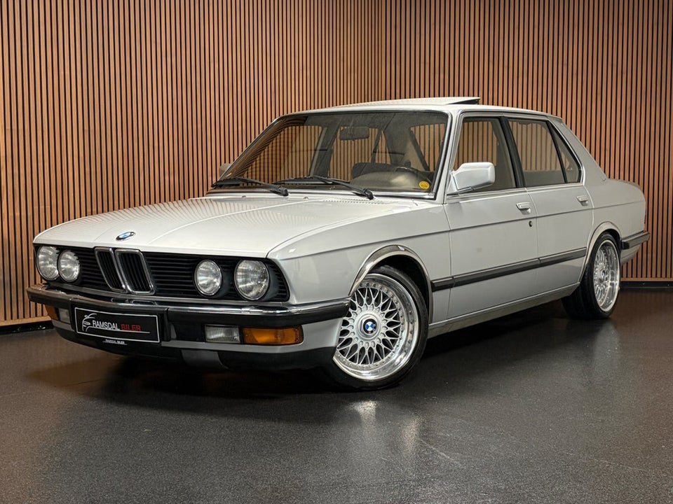 BMW 520i 2,0 aut. 4d
