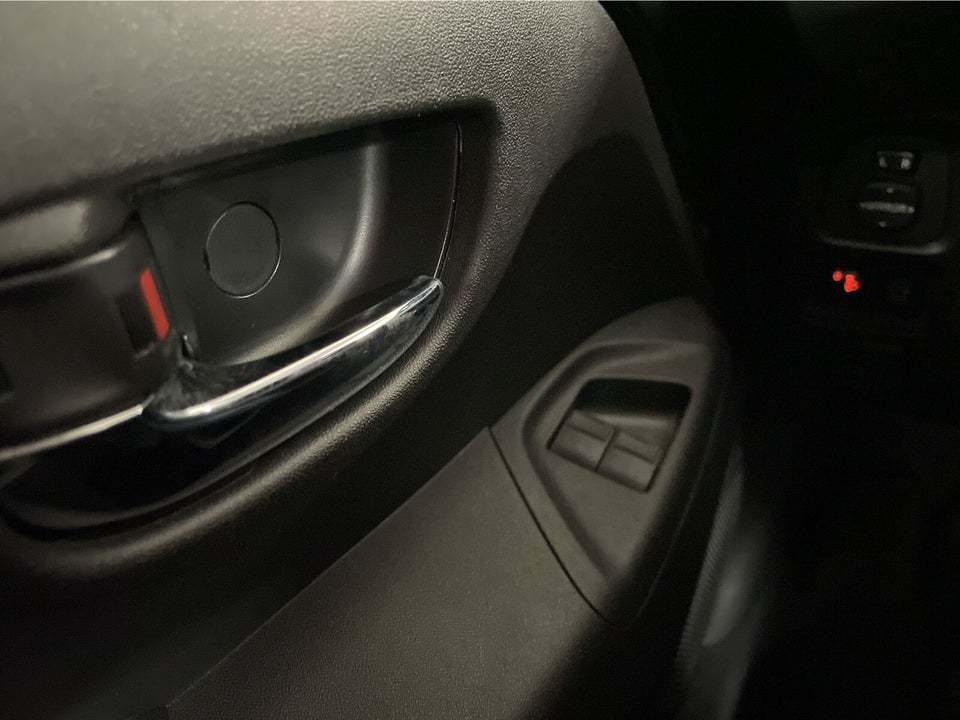 Toyota Aygo 1,0 VVT-i x-pression 5d