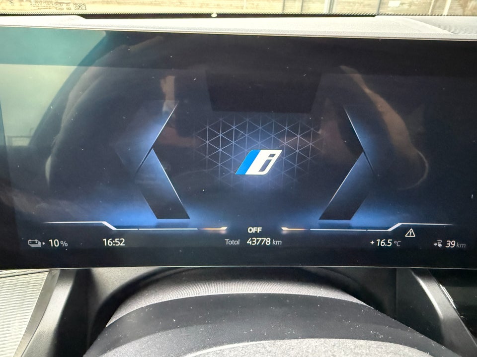 BMW i5 eDrive40 M-Sport 4d