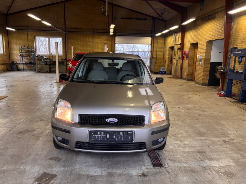 Ford Fusion 1,4 5d