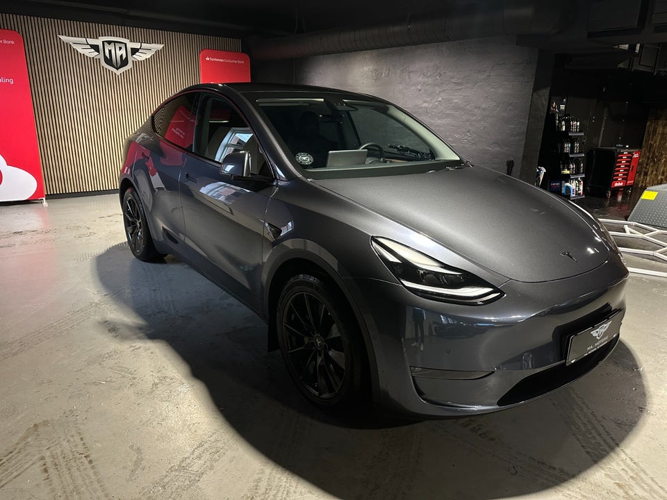 Tesla Model Y Long Range AWD 5d