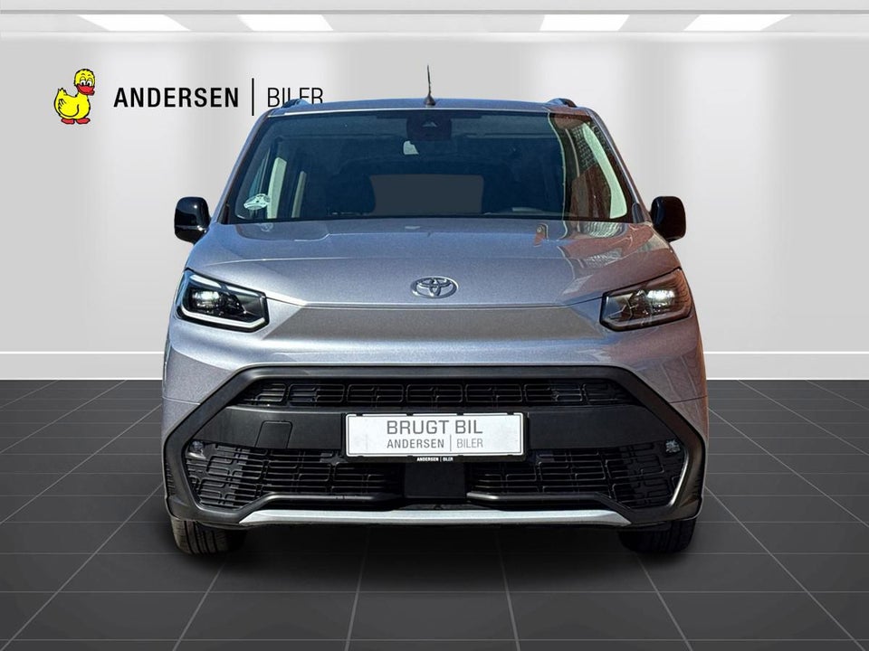 Toyota ProAce City Verso 50 Medium Family 5d