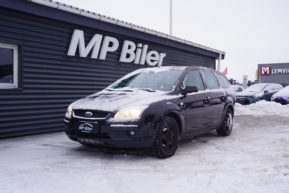 Ford Focus 1,6 Ambiente 100 stc. 5d