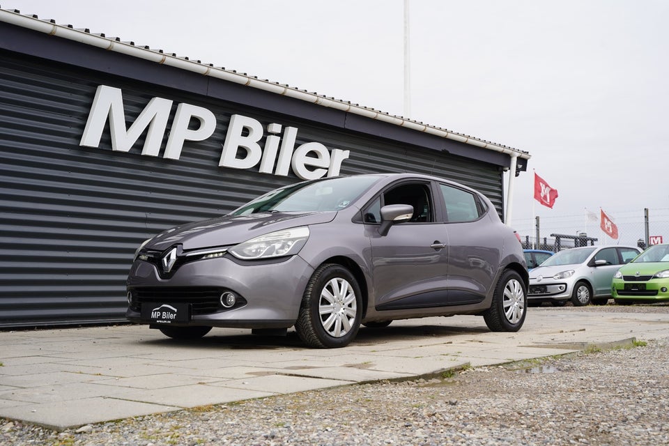 Renault Clio IV 1,2 16V Authentique 5d