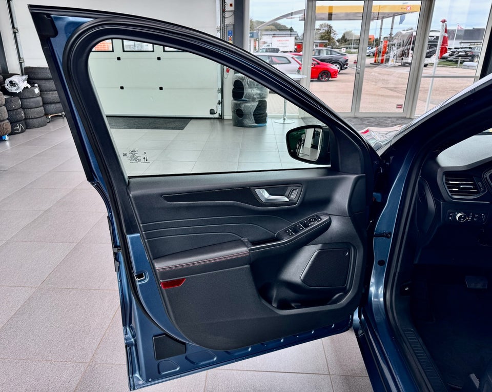 Ford Kuga 2,5 PHEV ST-Line CVT 5d