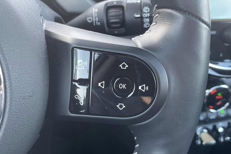 MINI Cooper SE Maximise 3d