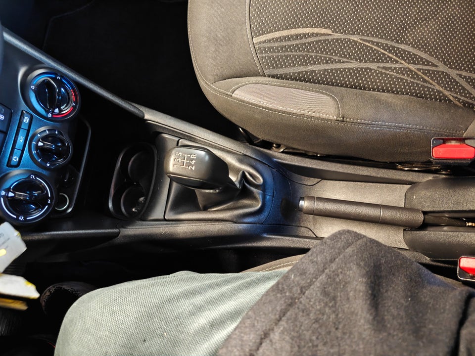 Peugeot 208 1,2 VTi Active 5d