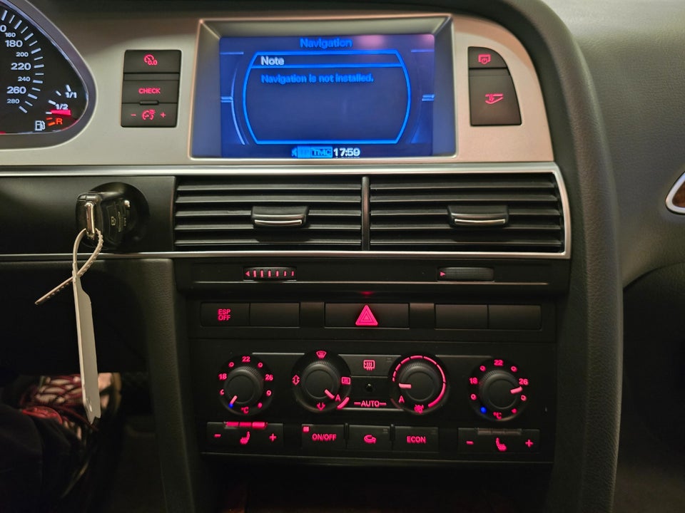 Audi A6 2,4 V6 Multitr. 4d