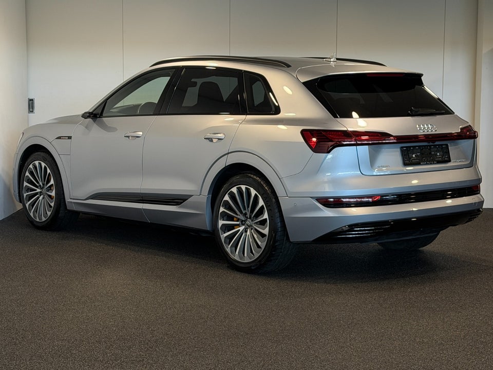 Audi e-tron 55 S-line quattro 5d