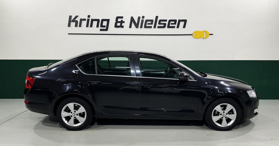 Skoda Octavia 1,6 TDi 105 Elegance 5d