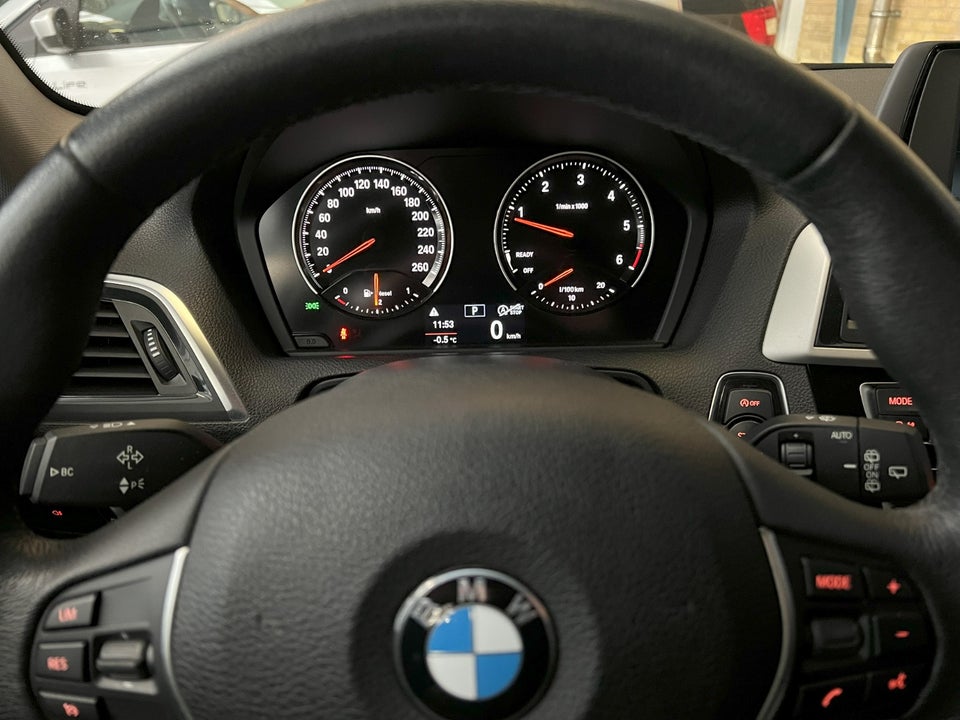 BMW 118d 2,0 Advantage aut. 5d