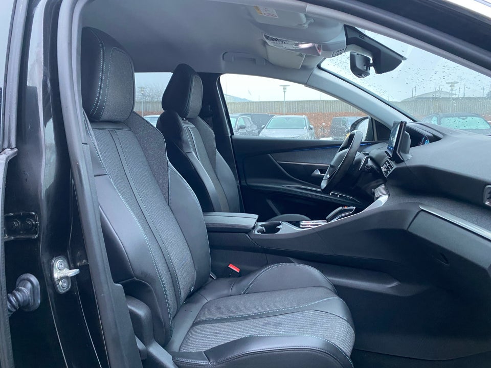 Peugeot 3008 1,2 PureTech 130 Allure Pack EAT8 5d