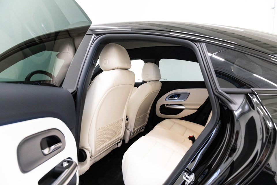 Mercedes CLA250+ EQ Progressive Advance Plus 4d