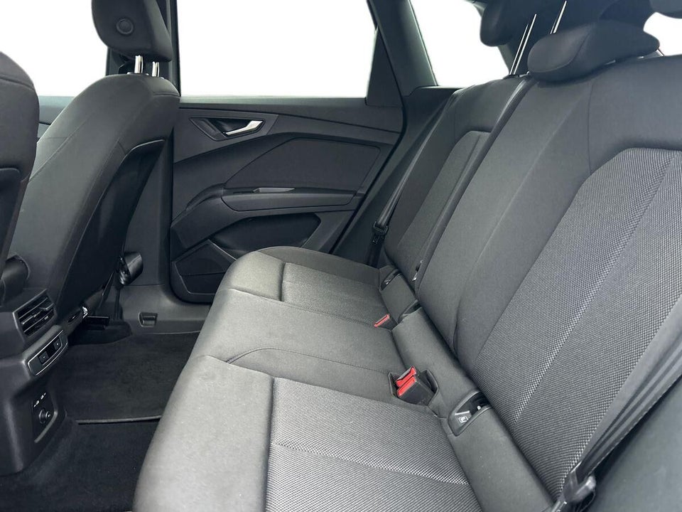 Audi Q4 e-tron 45 Attitude quattro 5d
