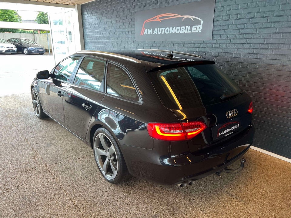 Audi A4 2,0 TDi 143 S-line Avant Multitr. 5d