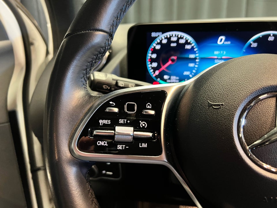 Mercedes EQA250 Progressive 5d