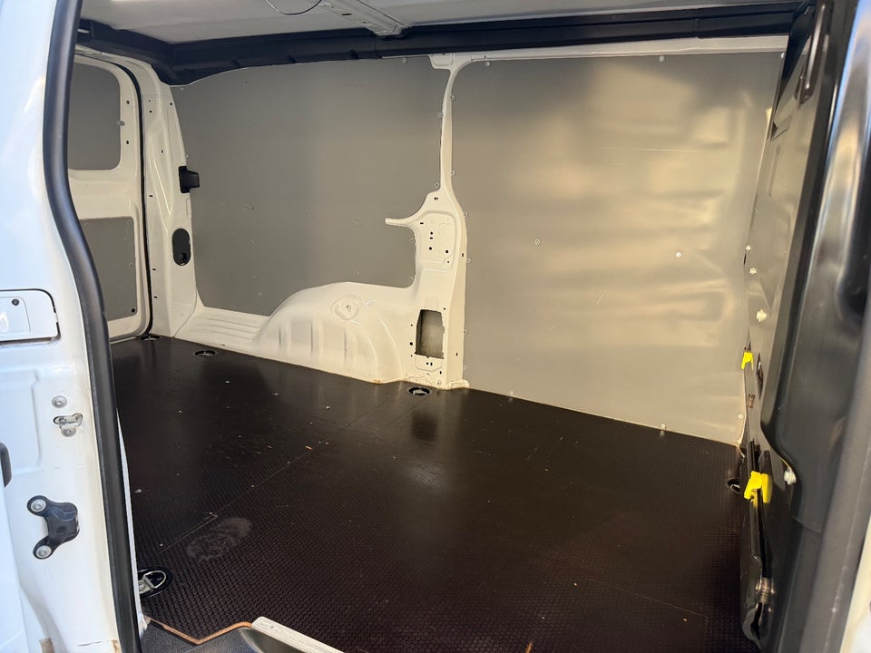 Opel Vivaro 2,0 D 145 Enjoy L3V2