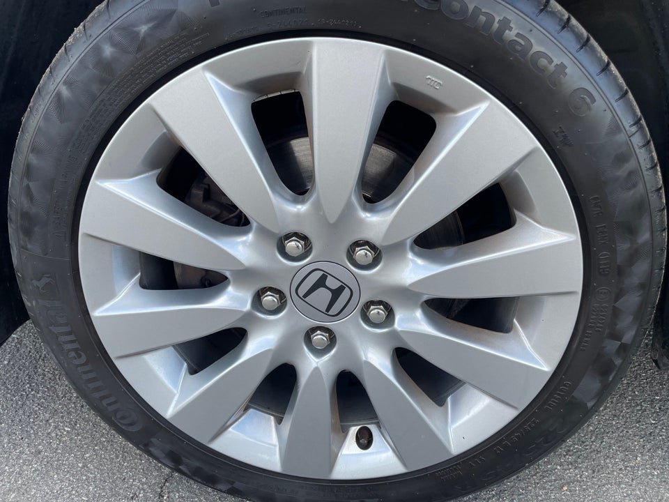 Honda Civic 1,8 i-VTEC Sport 5d