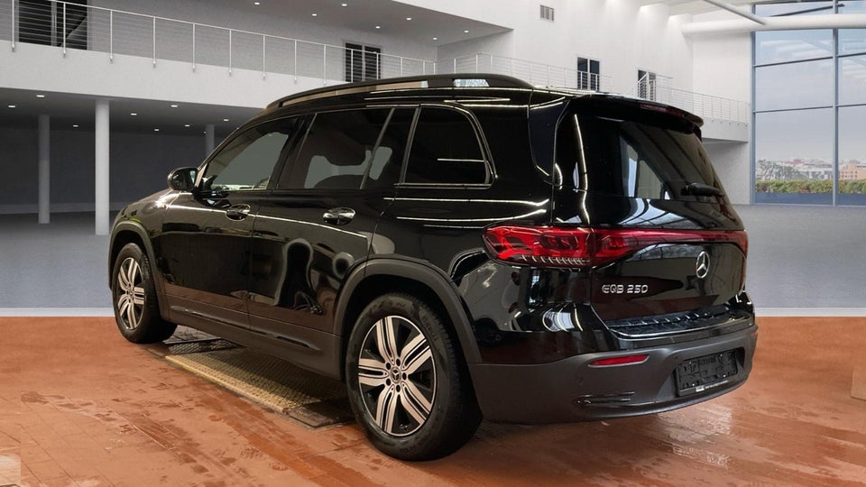 Mercedes EQB250 Progressive 5d