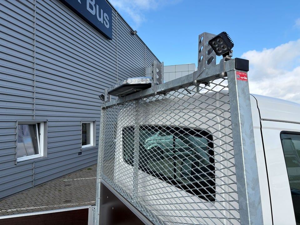 MAN TGE 2,0 3.160 Chassis L4 aut. RWD